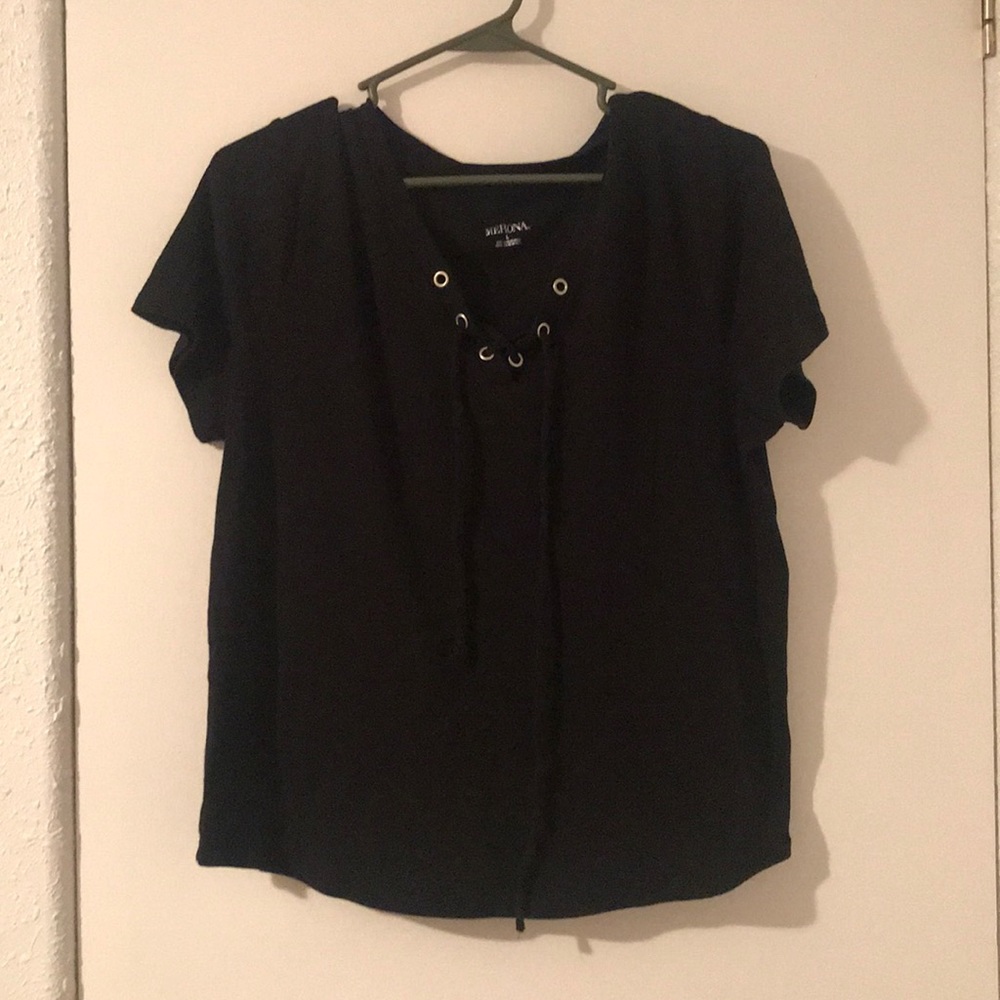Black shirt